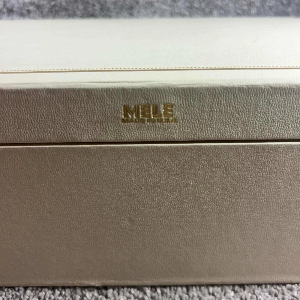 Mele good vintage